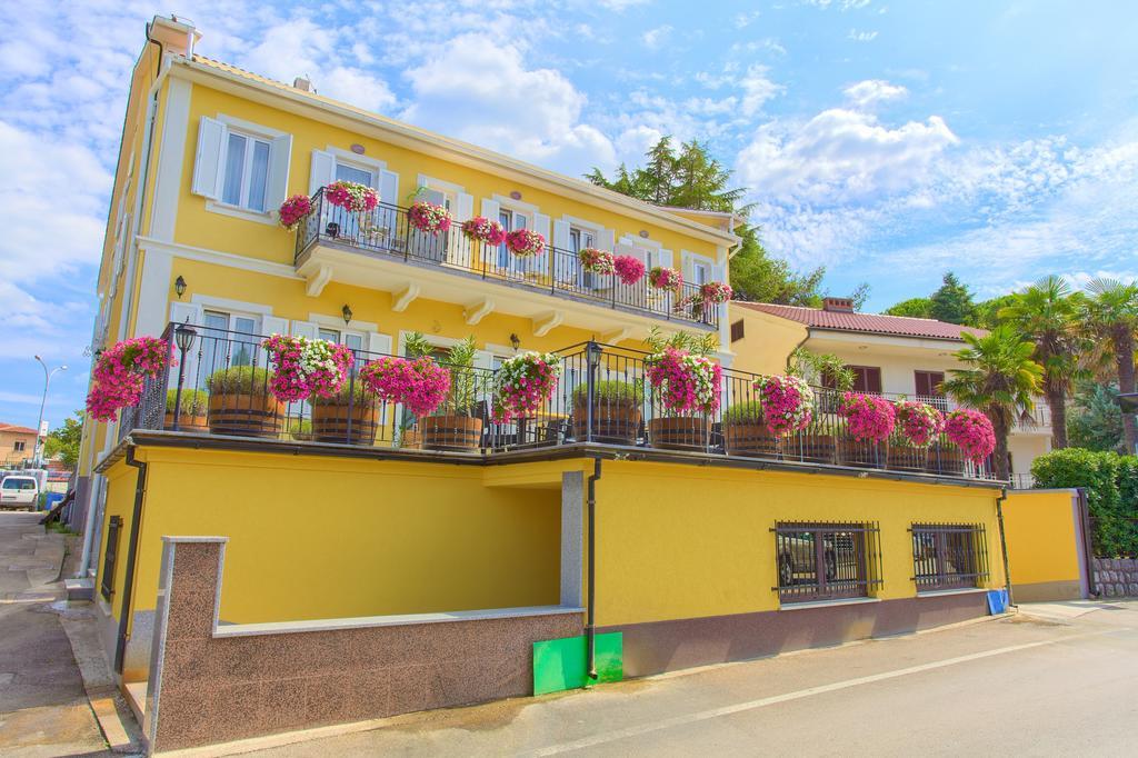Frajona Apartments Malinska Exterior photo